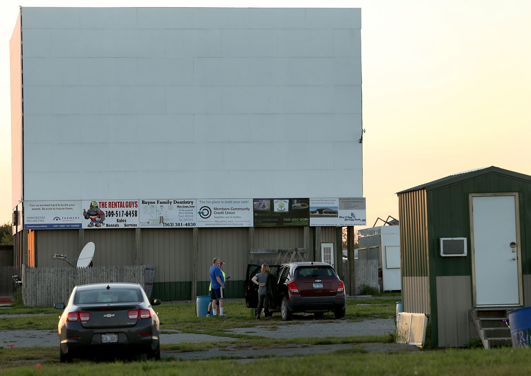 090918-qct-qca-Drive-In-002